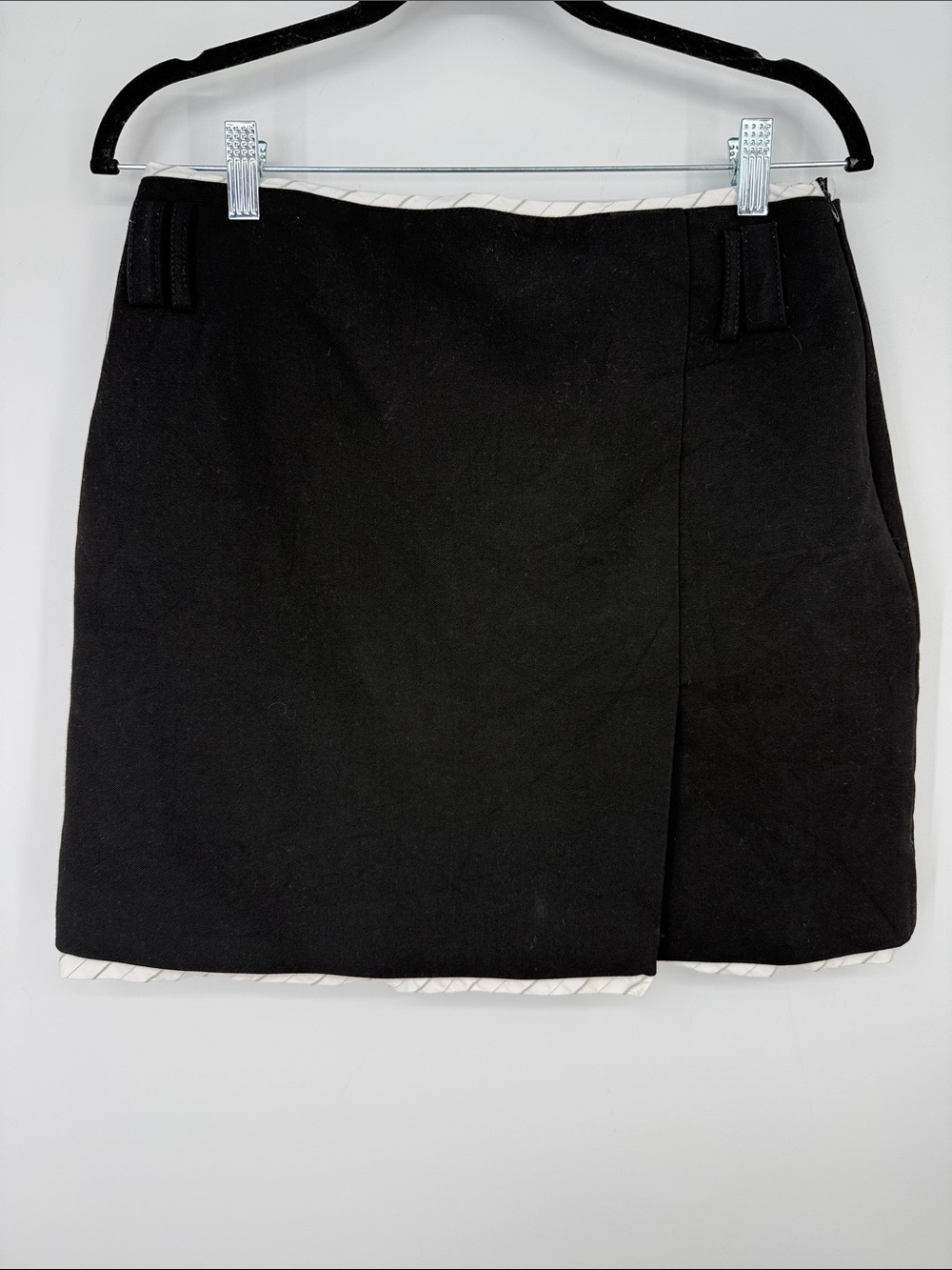 Zara Black and White A-line Mini Skirt size L
